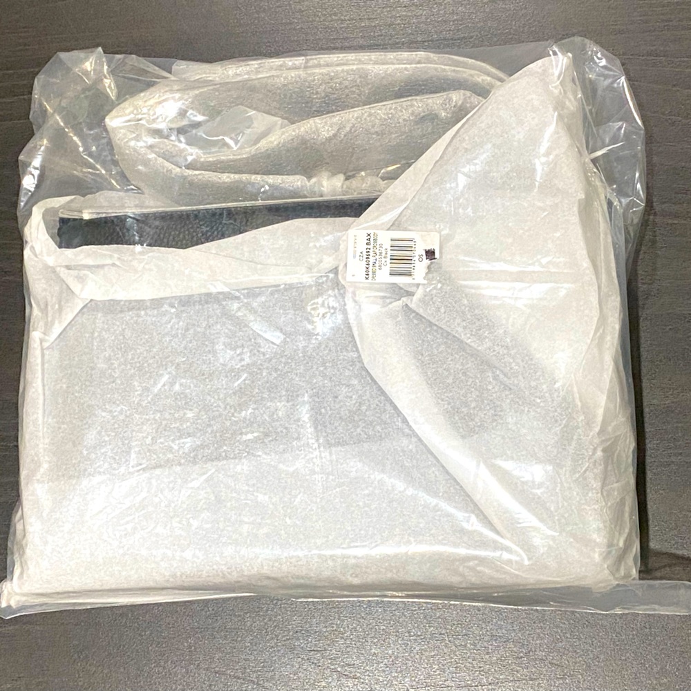 Calvin Klein Crossbody Black Bag - Picture 2 of 7